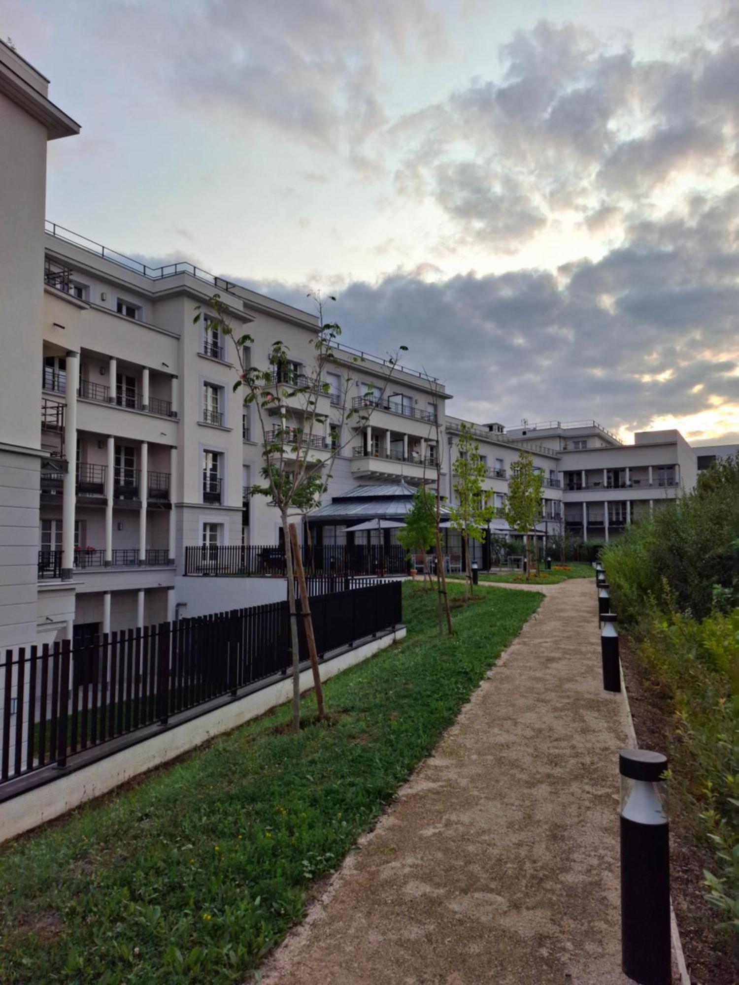 Villa Medicis Versailles Saint-Cyr-lʼÉcole Екстериор снимка